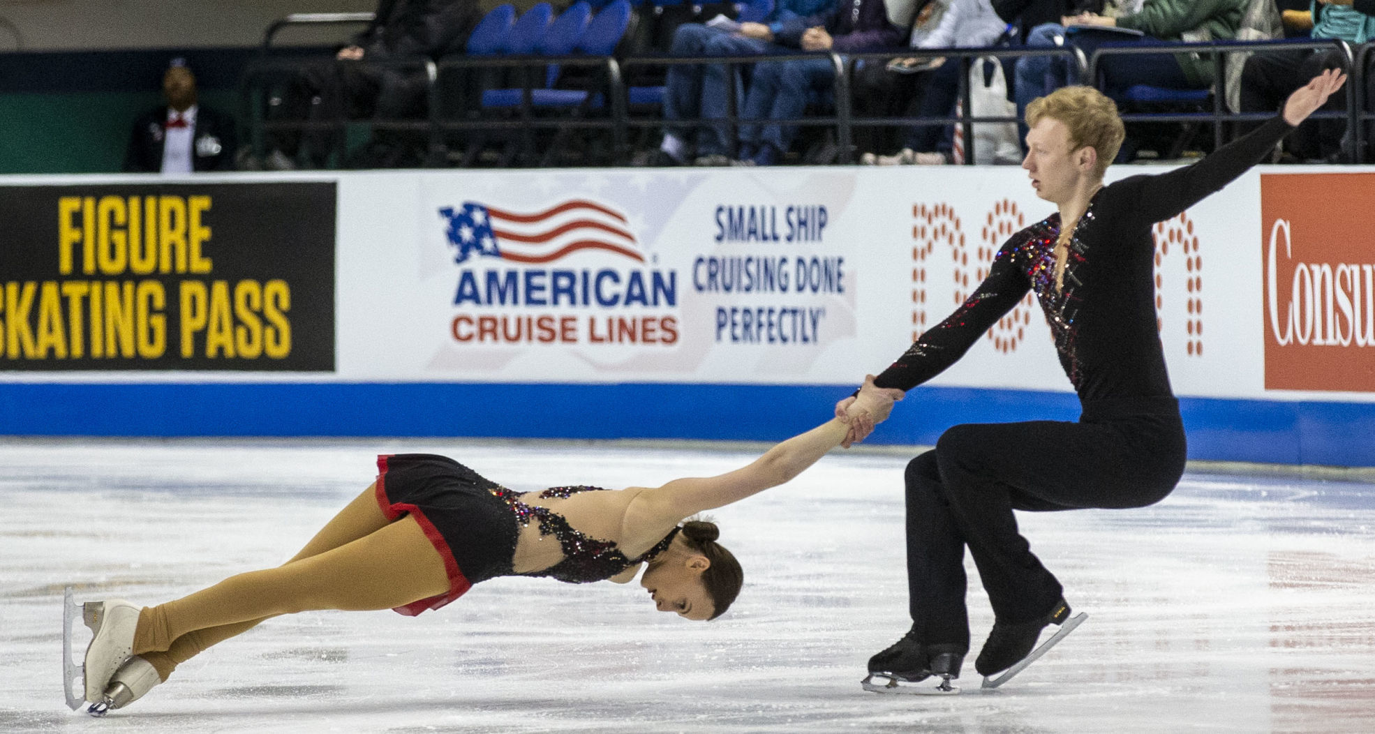 Figure Skating Junior Pairs